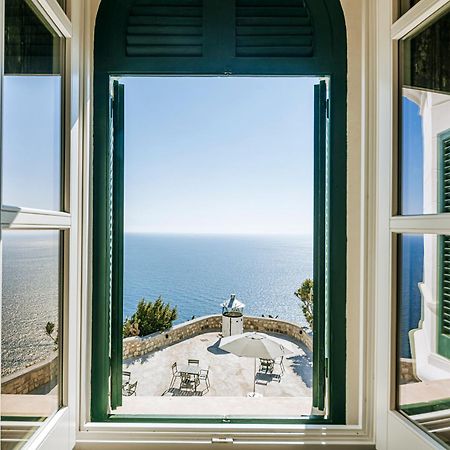 Faro Punta Imperatore Forio di Ischia المظهر الخارجي الصورة