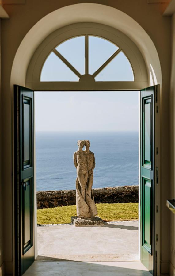 Faro Punta Imperatore Forio di Ischia المظهر الخارجي الصورة