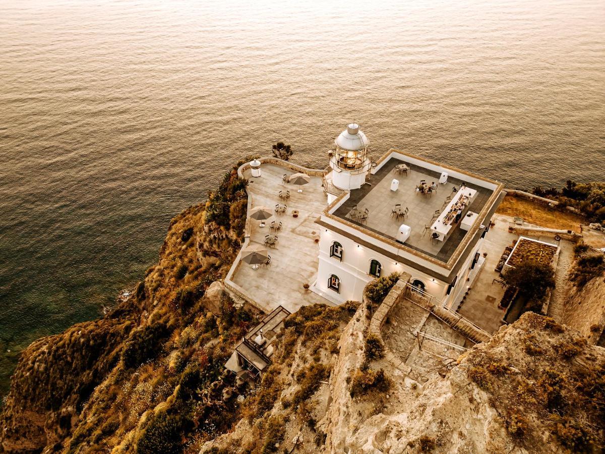 Faro Punta Imperatore Forio di Ischia المظهر الخارجي الصورة